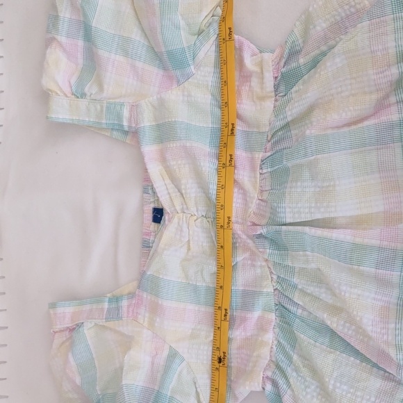 New Puff Sleeve Smocked Top Size L - Picture 3 of 7